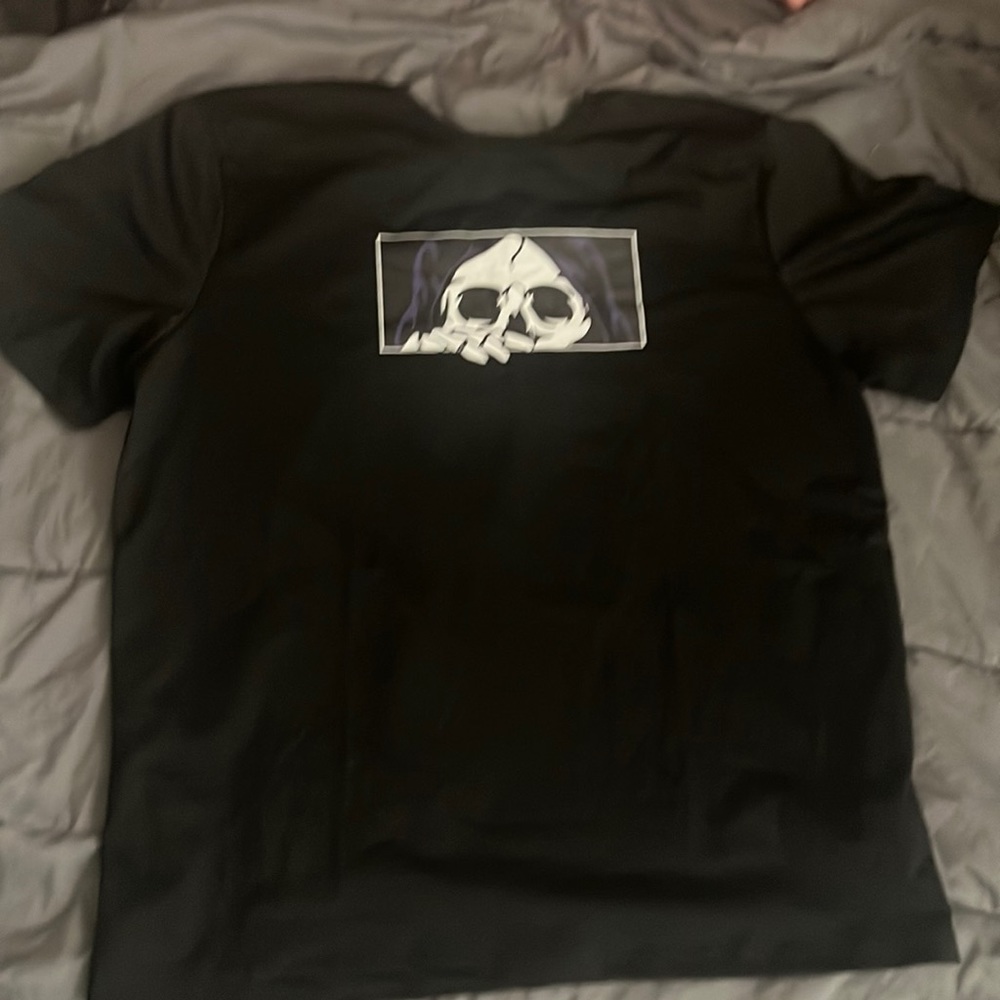 Black t shirt with design